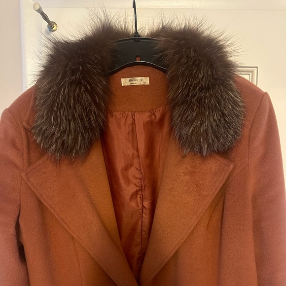 Real fur collar! Must have! - Picture 2 of 3